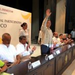 EXIGEN LA REINSTALACIÓN DE MAESTROS CESADOS